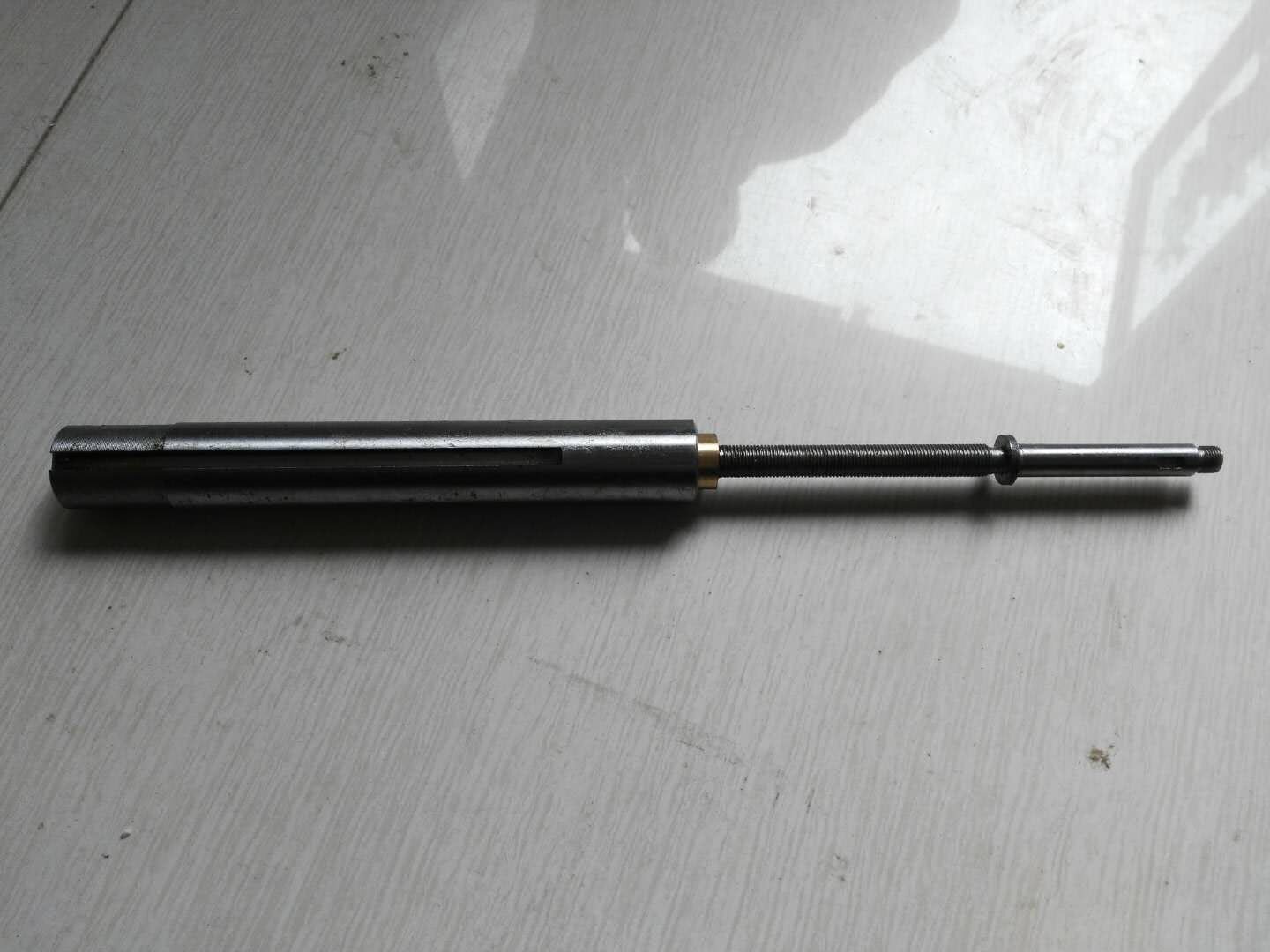 M1050A砂輪修整器絲桿、螺母、修整桿_proc.jpg